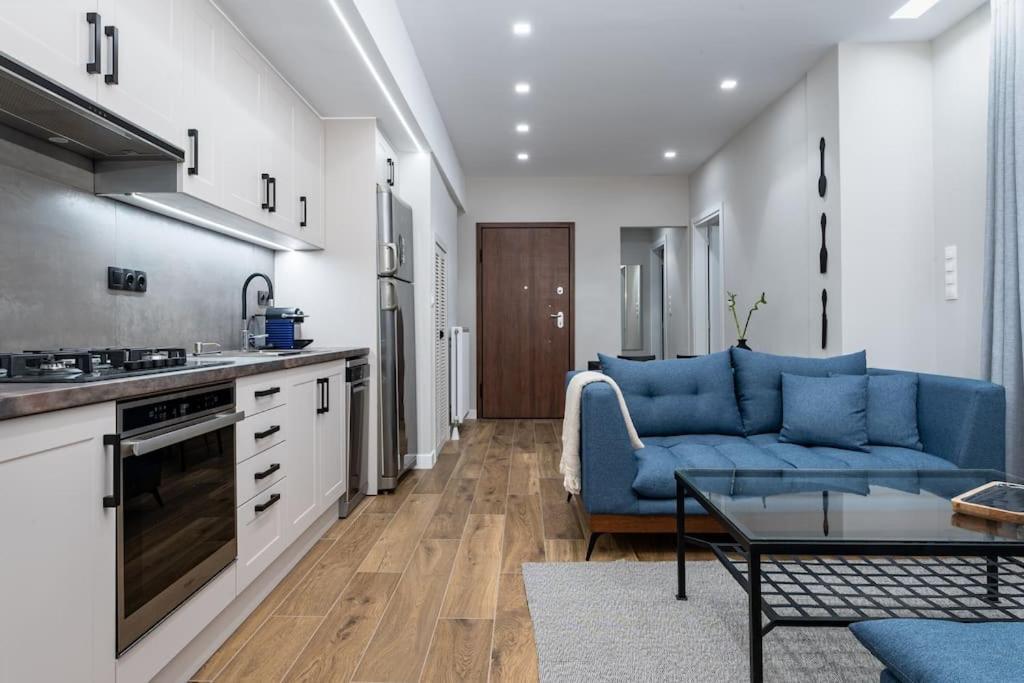 Stylish Abode Under Acropolis W/ Sunny Courtyard! Διαμέρισμα Αθήνα Εξωτερικό φωτογραφία